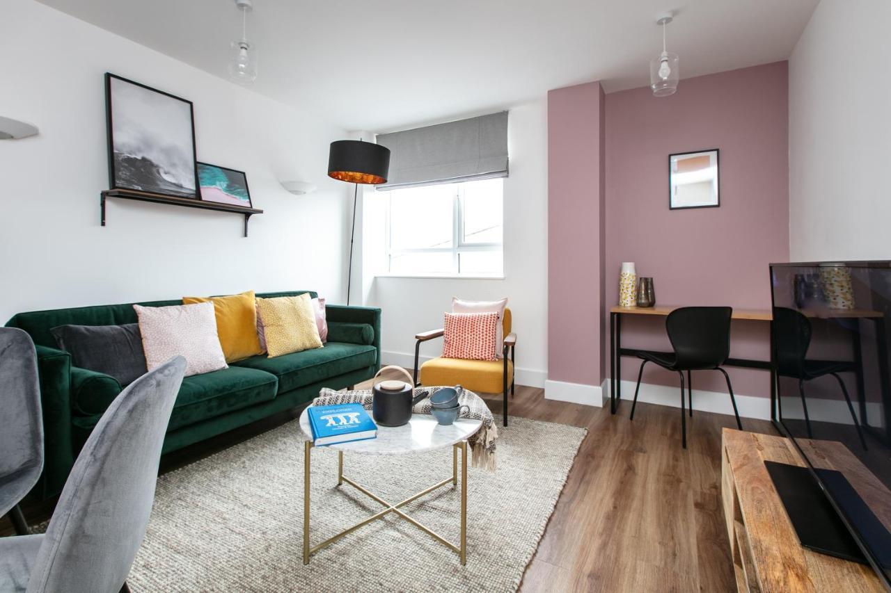 City Centre - Free Parking - Stylish 2 Bedroom Apartment 布里斯托 外观 照片