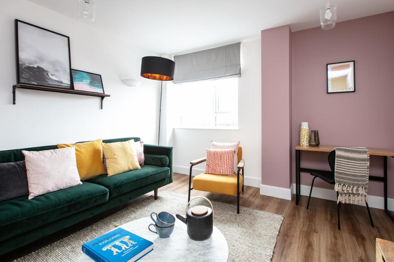 City Centre - Free Parking - Stylish 2 Bedroom Apartment 布里斯托 外观 照片