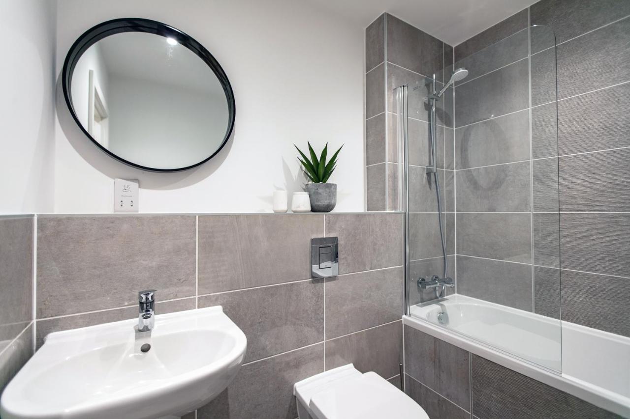 City Centre - Free Parking - Stylish 2 Bedroom Apartment 布里斯托 外观 照片
